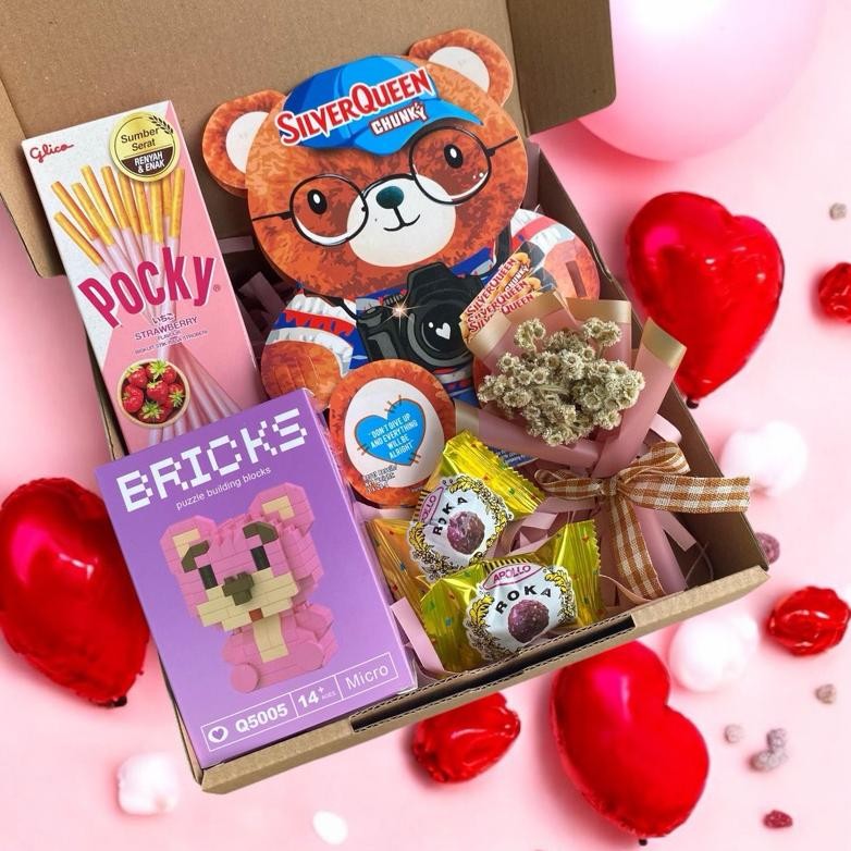 

TERMURAH HAMPERS COKLAT SILVERQUEEN BEAR LOVE VALENTINE GOFT BOX POCKY ROKA BONEKA uk-80