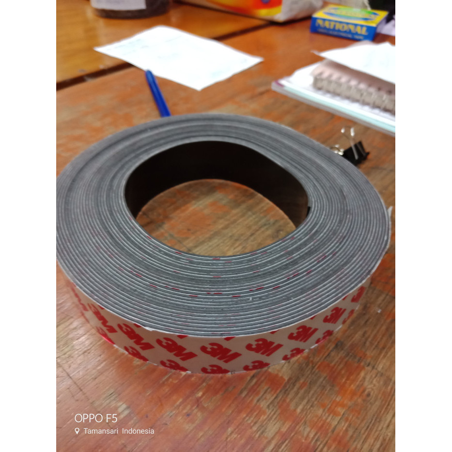

DOUBLE TAPE MAGNET 3M - MAGNET TAPE - LAKBAN MAGNET 1 INCH X 10METER