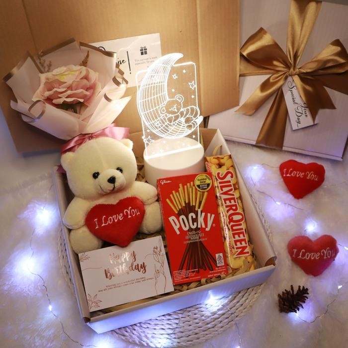 

Hampers ULANG TAHUN CEWEK Aesthetic Kado Valentine Pacar Gift Box Ultah Hadiah Wisuda
