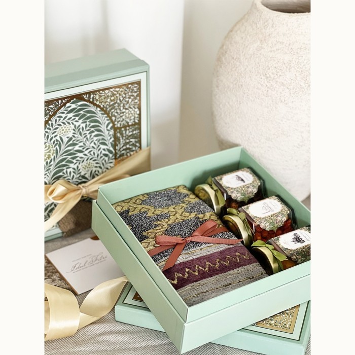 

BARAKKAH HAMPERS C - IDUL FITRI EID MUBARAK HAMPERS