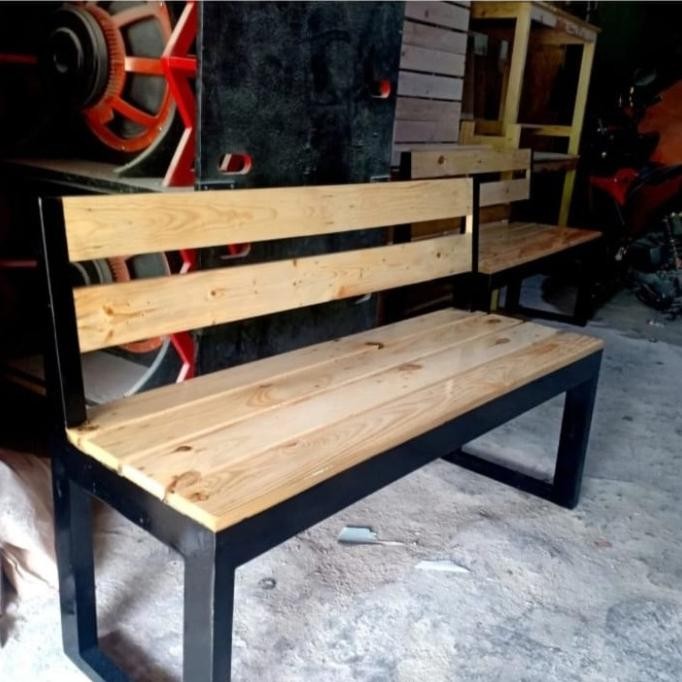 Bangku Sandara Panjang/Bangku Taman