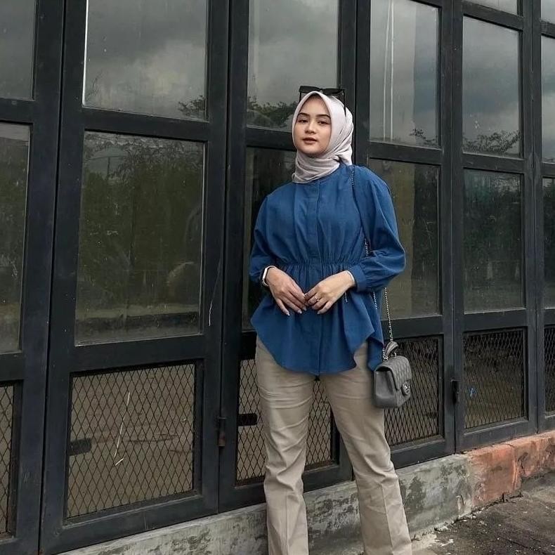 Atasan Wanita - Kemeja Kerut Depan