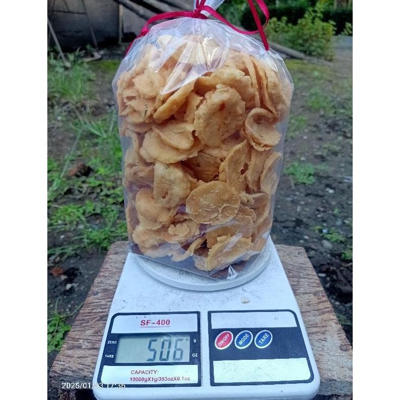 

Keripik Kelapa Asin Gurih Renyah 500g - Camilan Tradisional Lezat