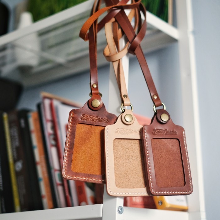 

BORNGOODS ID CARD HOLDER (TEMPAT KARTU IDENTITAS)