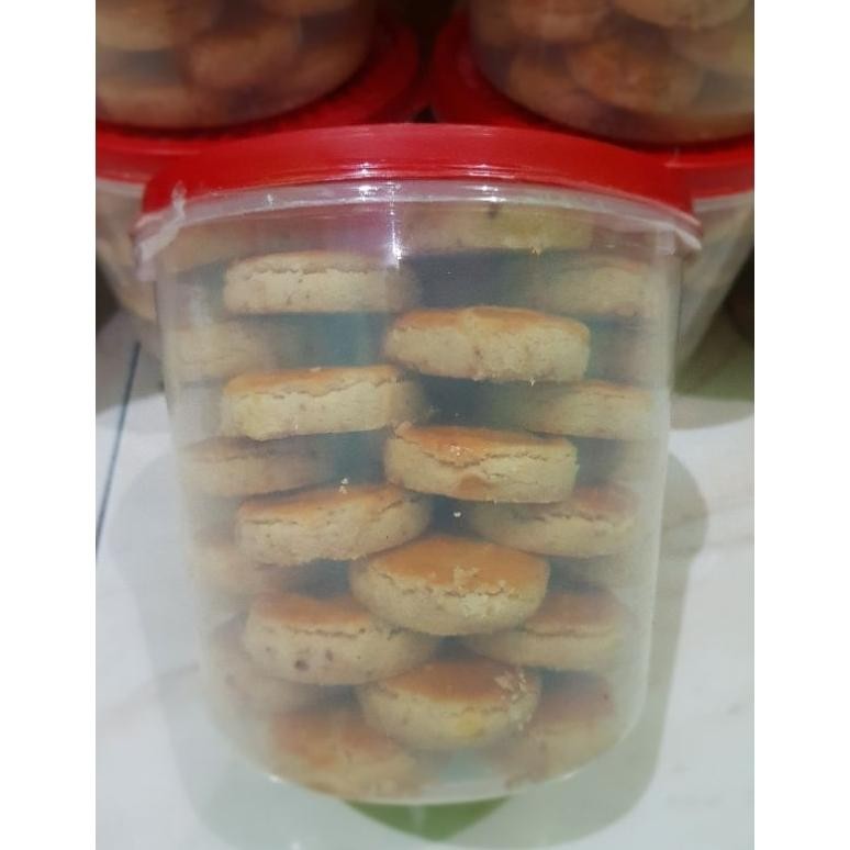 

ukd-23 KUE KACANG Jember 900-1000 gr Asli Jember | KUCANG JEMBER lebih Enak dari Mak Enak Terlaris