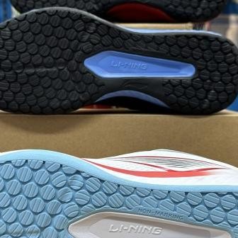 LINING BADMINTON ULTRA FLY BADMINTON SHOES Terlaris