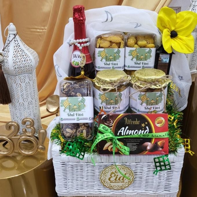 

Paket Dekorasi Lebaran Idul Fitri Hampers Parcel Hadiah Kue Kering 050 Berkualitas