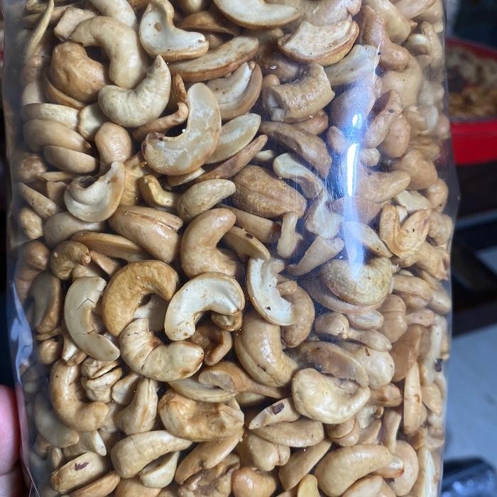 

terbaru !!! belah patah kacang mede patah berat 1kg asin bawang ready