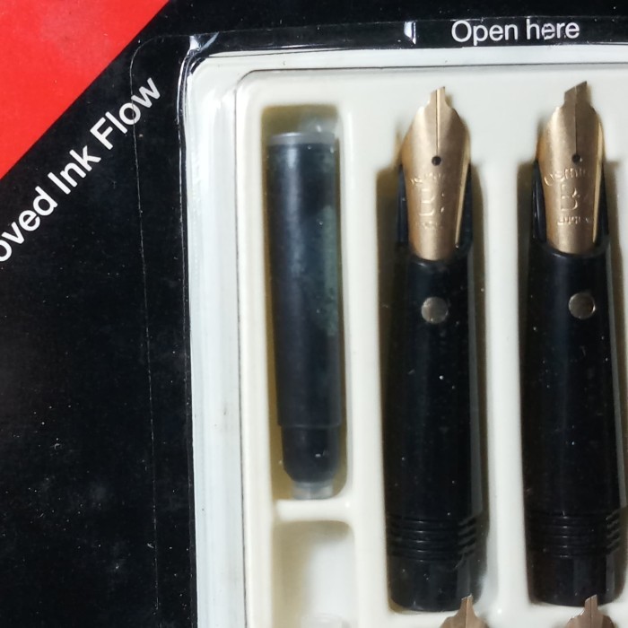 

OSMIROID MASTER CALIGRAPHY PEN SET / PENA KALIGRAFI