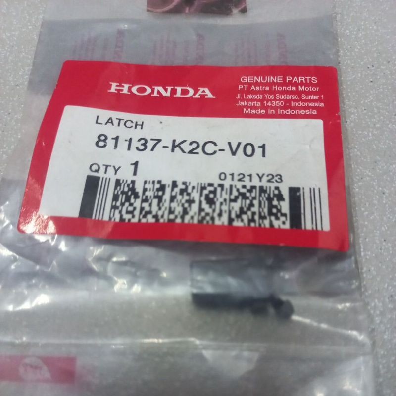 81137K2CV01 – LATCH, PENGUNCI LACI, VARIO 125 NEW, VARIO 160 ORI AHM