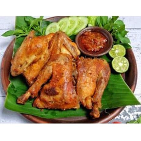 

READY AYAM UNGKEP BUMBU KUNING - AYAM KAMPUNG KAKI HITAM UNGKEP