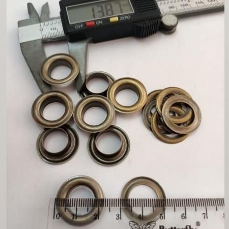 

READY MATA AYAM 13MM / MATA AYAM 28 + RING ANTIGOLD / 5GROSS