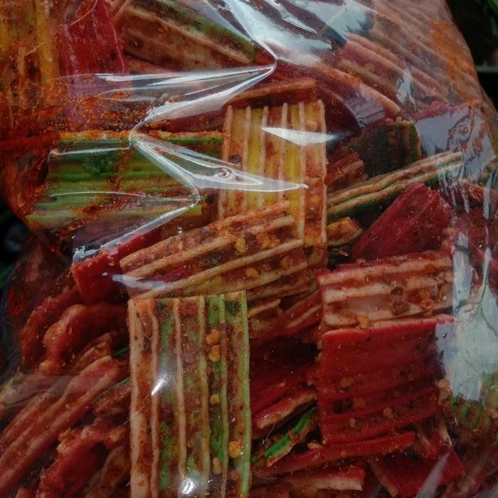 

OBRAL Seblak Kerupuk Sisir Pedas Daun Jeruk 250gram Cemilan Kering Snacks Food