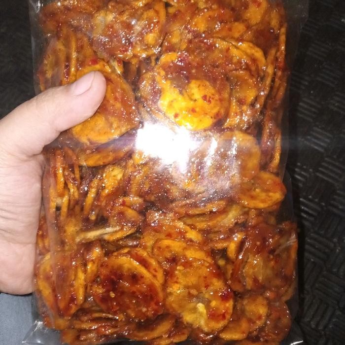 

TERPERCAYA keripik pisang balado pedas manis Food Kripik Snacks Makanan