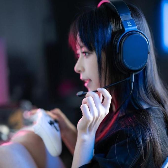 Moondrop Joker Professional Monitoring Closed Back Dynamic Headphone New Stok