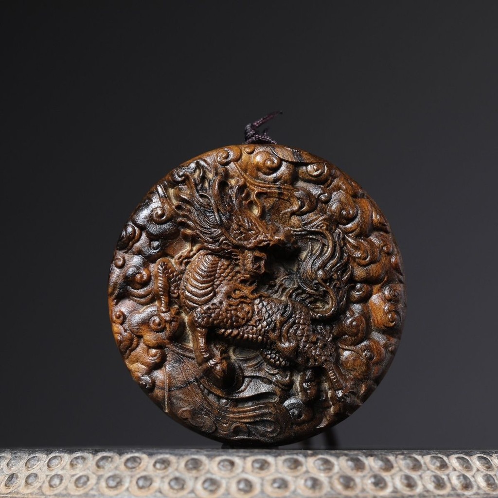 Kirin Menginjak Awan Keberuntungan6/6cm Piring Bulat Dala Amulet Buddha Kayu Agarwood Ornamen