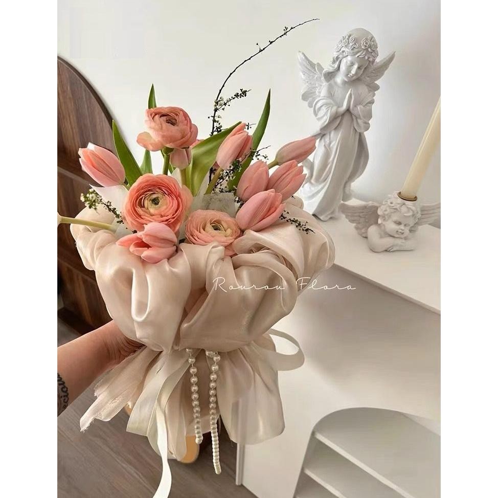 

PROMO Kain Pembungkus Buket Bunga / Korean Flower Silk Wrapping For Hand Bouquet. an-140