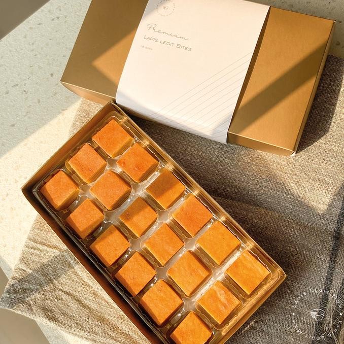 

Terlaris Lapis Legit Bites Original (18 Bites) - Lapis Legit Mom Ready Stok