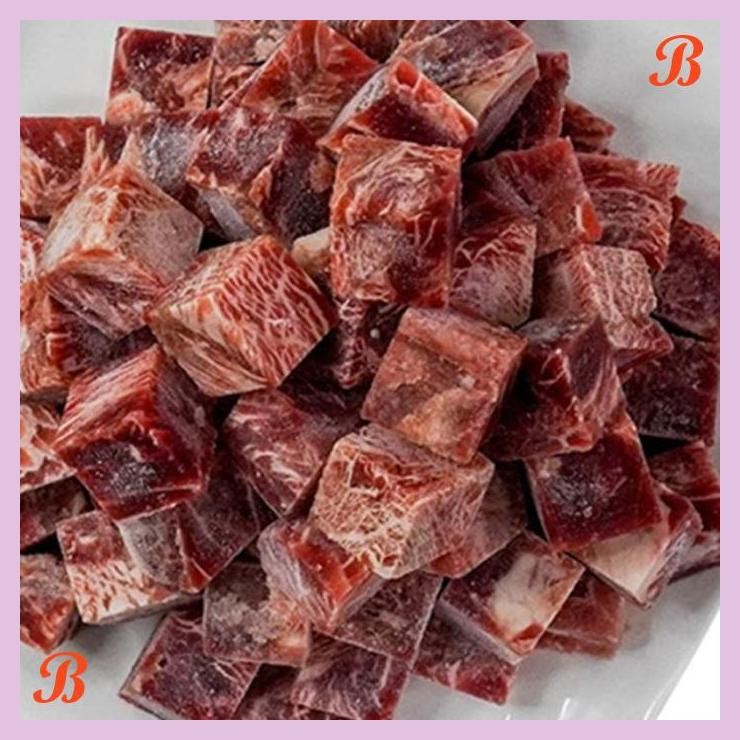 

| SMW | SAIKORO WAGYU BEEF MELTIC CUBE STEAK 500 GR / DAGING SAPI WAGYU FROZEN