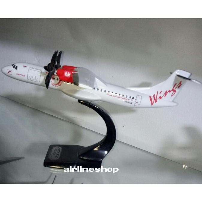 Miniatur Pesawat Atr Wings Air 72-600 , Wings Air 70 Skala 1:100