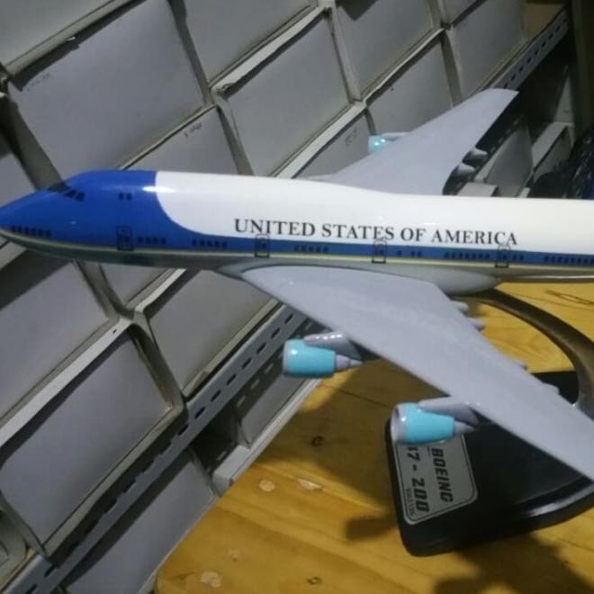 Miniatur Pesawat Usa Air Force One 747-200 Scale 1:200