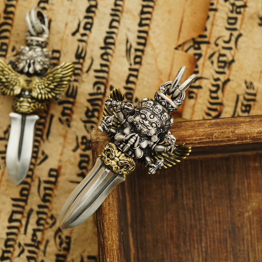 Gantungan Kunci Mobil925Perak Tren Nasional Gaya Tibet Kalung Gantung Puga Vajra Etnik Buatan Tangan