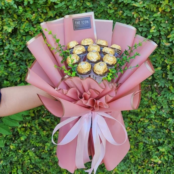 

Ferrero Rocher Bouquet 12pcs | Buket Coklat Ferrero | Buket Valentine Terlaris