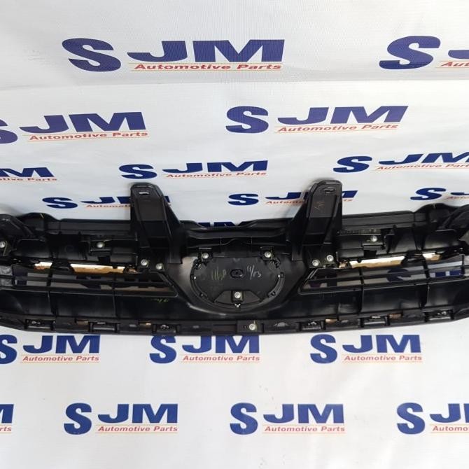 Grille inova venturer (53100-YP010) murah