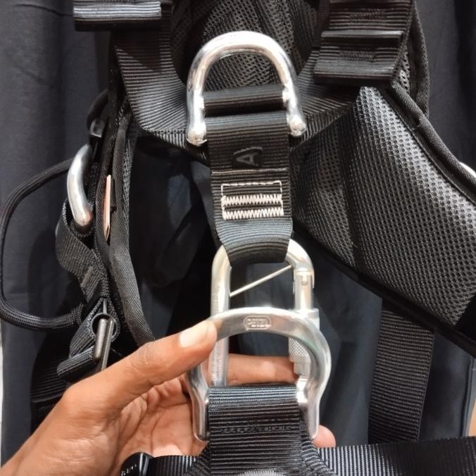 Petzl Fullbody Harness Avao Bod New Stok