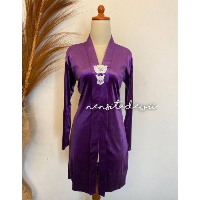 Diskon Kebaya Kartini (Leher V), Body Panjang - Warna Ungu Lavender Murah