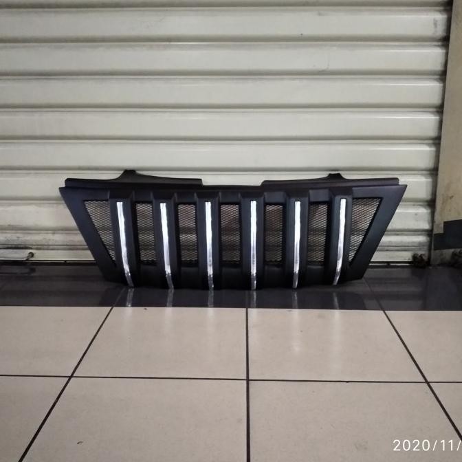 Grill Isuzu Panther Touring 2008-2012 Model Prado