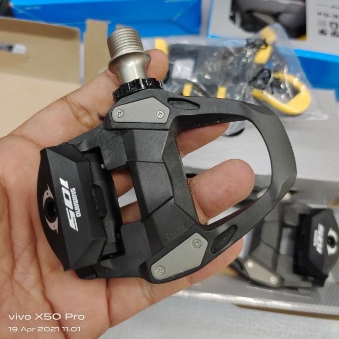 pedal cleat shimano 105 box .