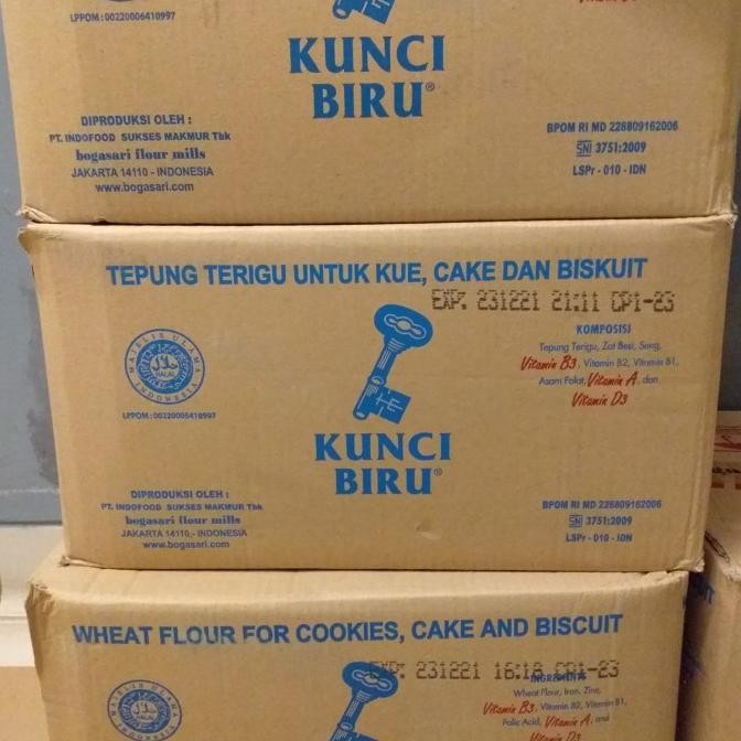 

Murah Tepung Terigu Kunci Biru 1 Kg 1 Dus (Via Gojek)