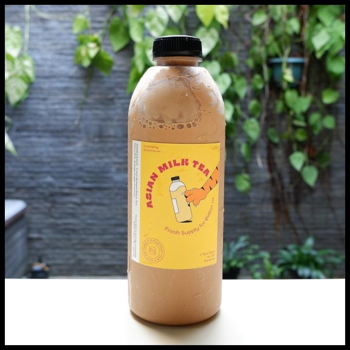 

Asian Milk Tea Macan (1 Liter/ 0.5 Liter) Original Best Seller