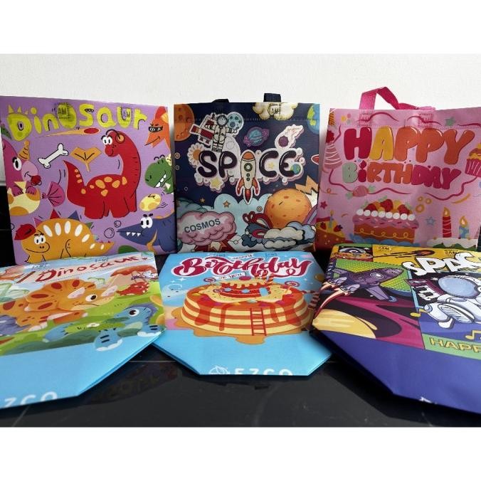 

( LUSINAN 12 PCS ) TAS LAMINASI MOTIF ANAK ULANG TAHUN / TAS HBPA LAMINASI BOX SNACK ULTAH MOTIF LUCU ( LUSINAN 12 PCS ) murah