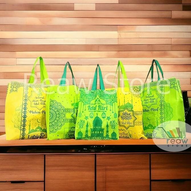 

Per Lusin 12Pcs Goodie Bag Spunbond Kantong Souvenir IdulFitriLebaran murah
