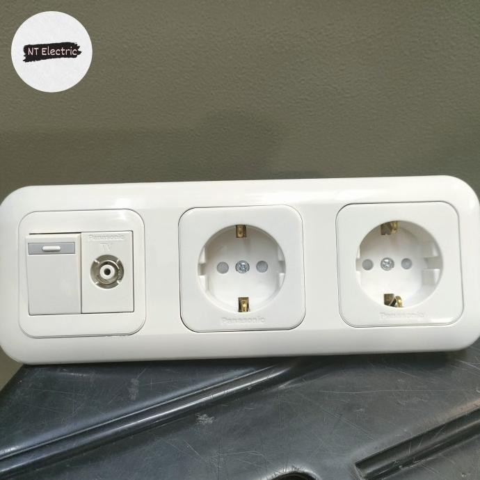 Panasonic Stop Kontak 2 Gang + Saklar Engkel Tunggal + Outlet Tv Antena Wide Series New Stok