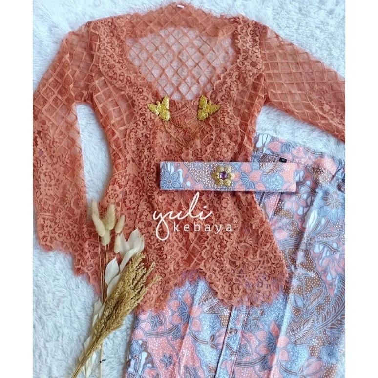 ''Terlaris" Set Kebaya Bali Modern Brokat Semi Italy Norvina Premium