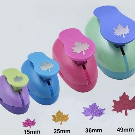 

Set Paper Punch - Maple Leaves Series PUNK