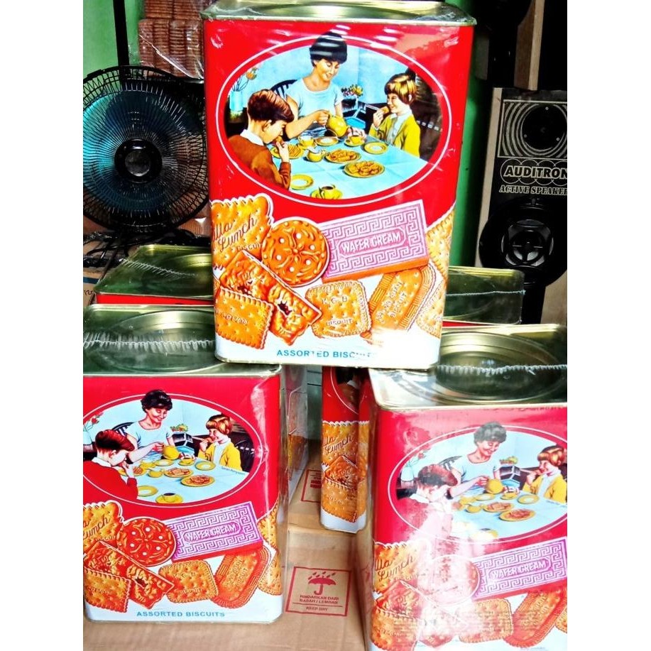 

Promo Biskuit Khong Guan Kaleng 1600 Gram