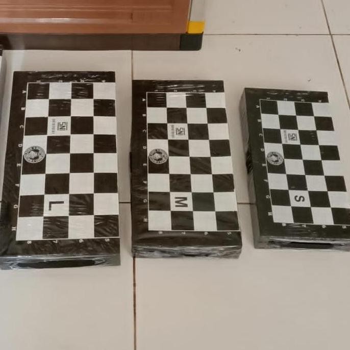 PAPAN CATUR PASTIK BIDAK CATUR KOMPLIT UKURAN JUMBO DAN KECIL nUg