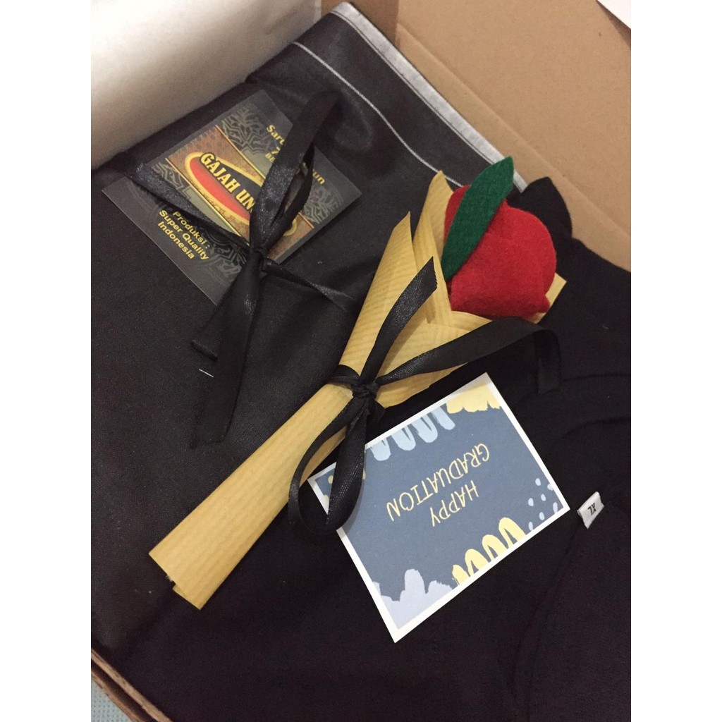 Hampers Buat Cowok / Pria Muslim / Gift Box Sarung Sajadah / Kado Ulang Tahun Cowok / Anniv / Wisuda