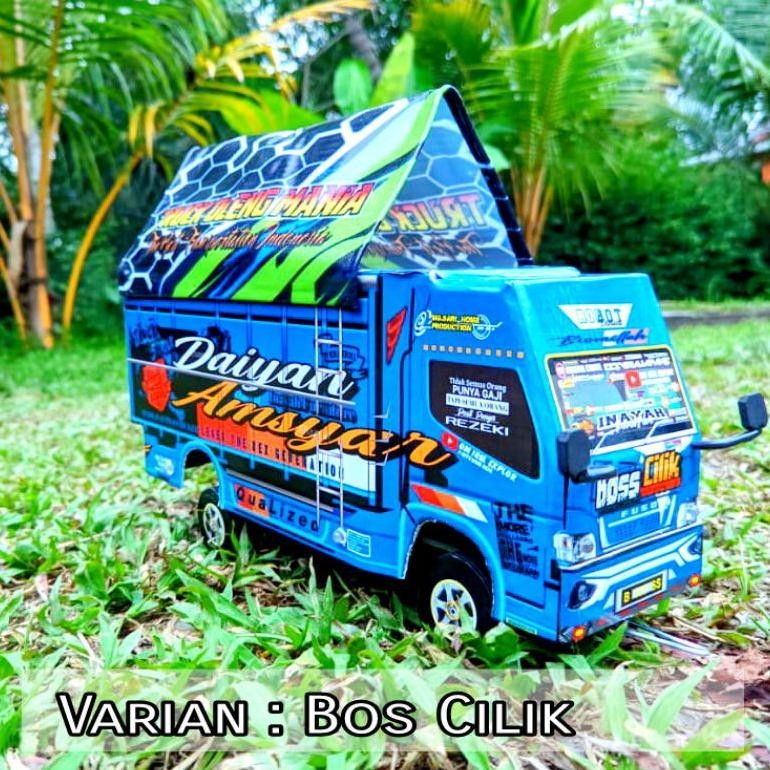 Mainan Miniatur Truk Oleng Roda Kayu