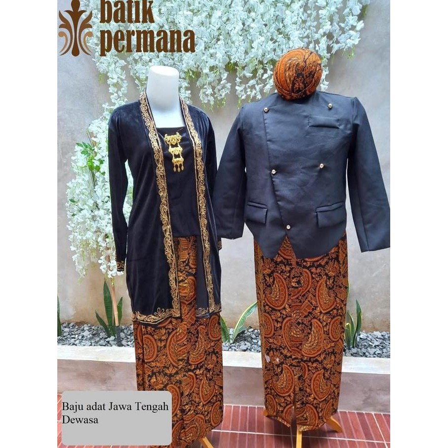 Baju adat Jawa Tengah Dewasa