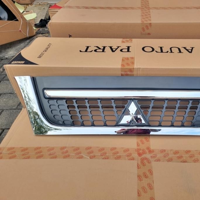 Grill Grille Ram Rambang Canter Colt Diesel 110 125 Euro 4 (Chrome) *8738