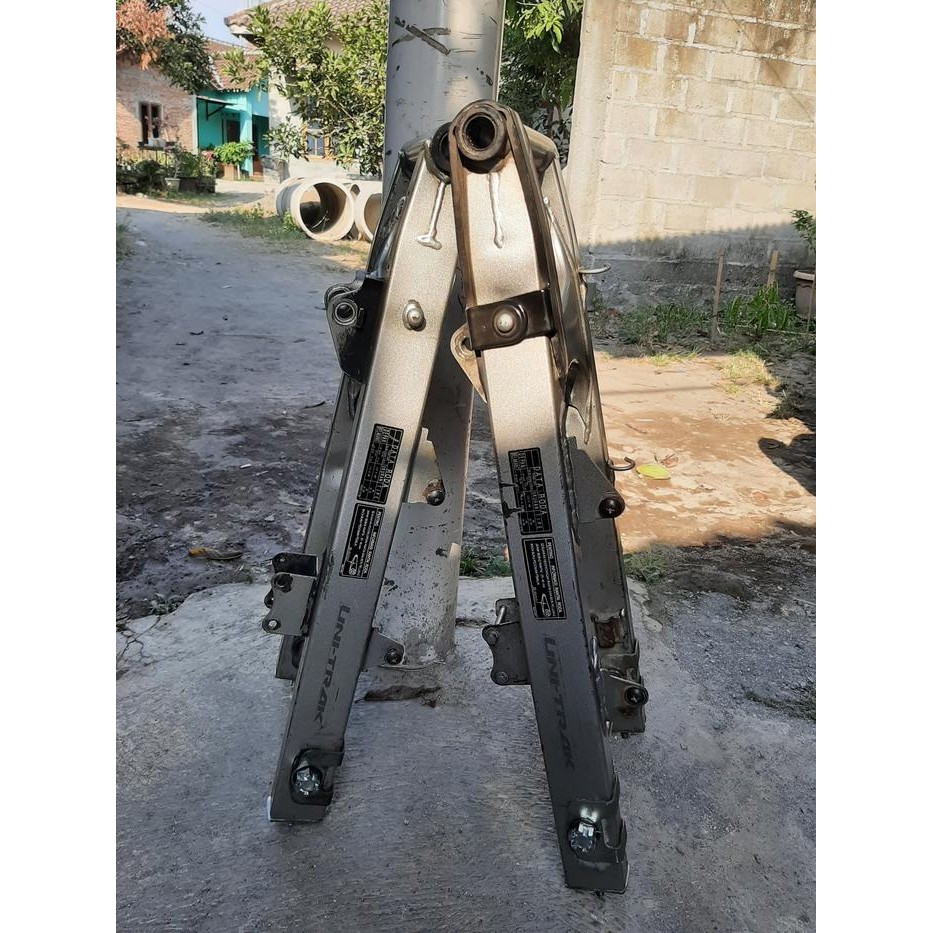 Swing Arm Klx Bf Original Arm Ori Klx G/Klx S/Klx 150 Original Dan Terpercaya