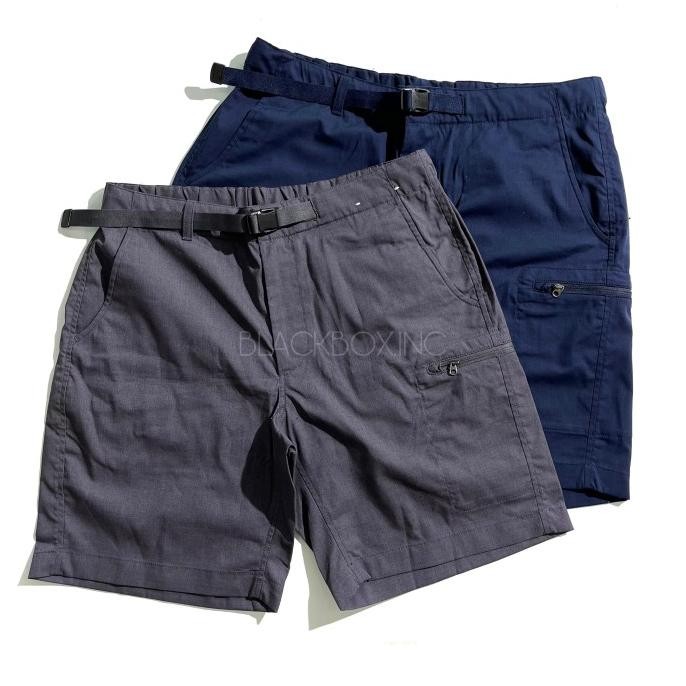 Uniqlo short utility pants