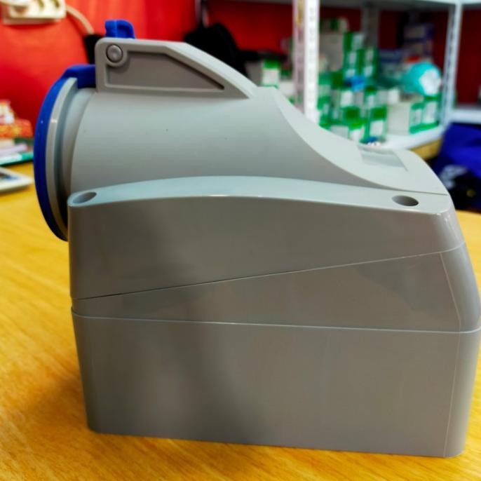 Spesial Surface Mounting Legrand 32A 3Pin