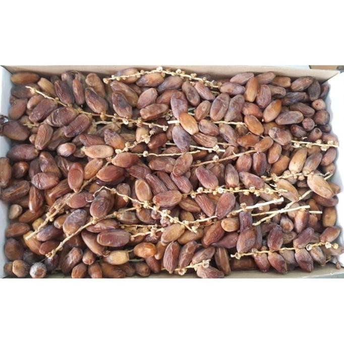 

Sale Kurma Tunisia Tangkai 1Dus (5Kg)