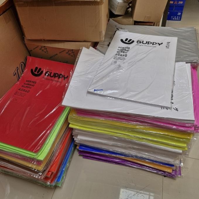 

10 Lembar Kertas Paper Spotlight Asturo Merk Guppy 40X60Cm Warna Warni Belakang Putih Terbaru